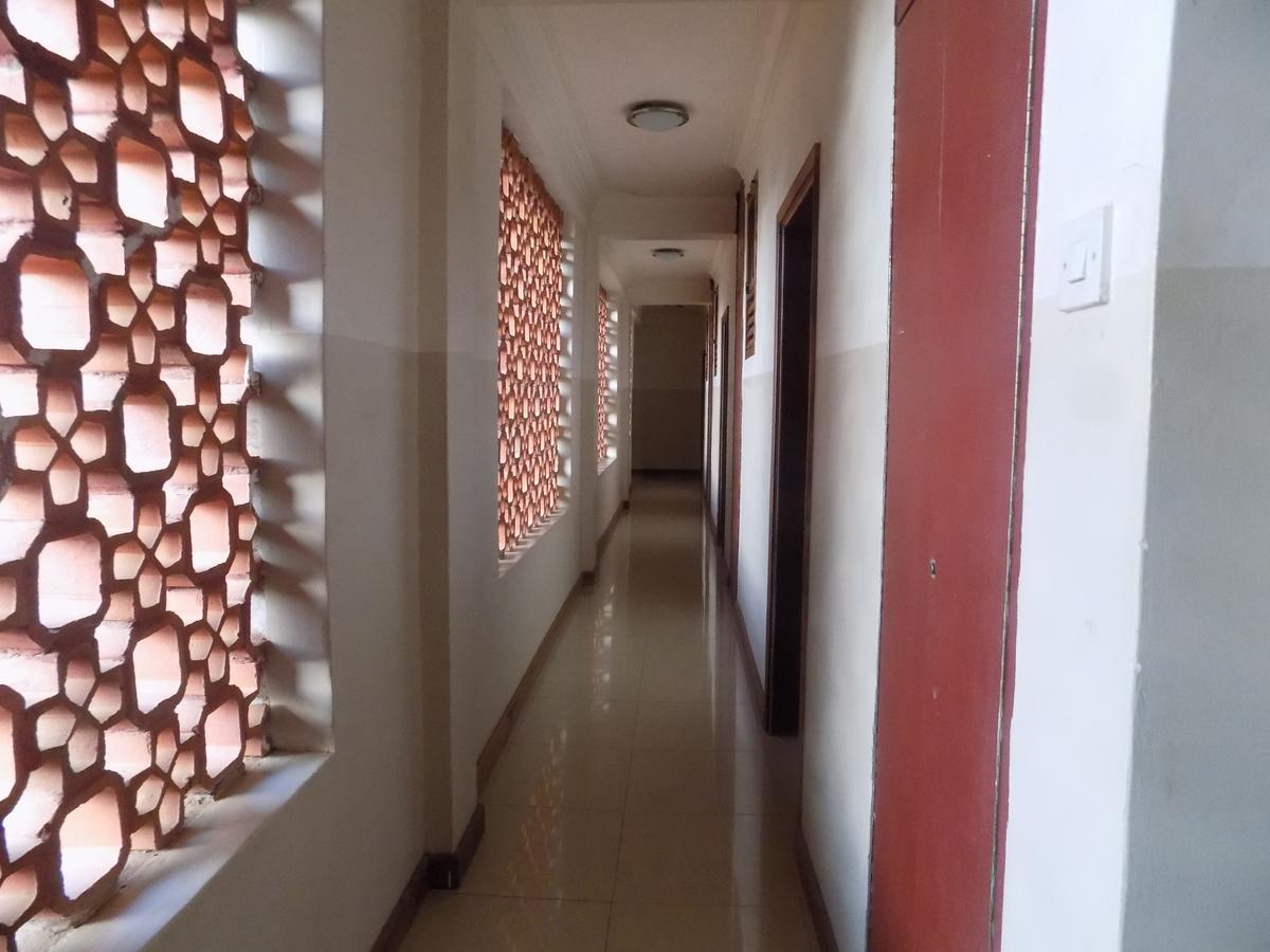 Kayegi Hotel ムバレ エクステリア 写真