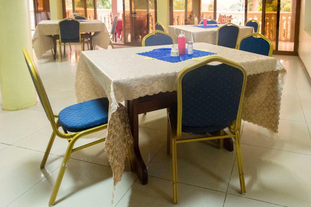 Kayegi Hotel ムバレ エクステリア 写真